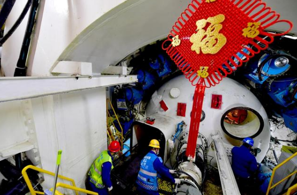 北京市通州區(qū)融媒體中心:通州區(qū)東六環(huán)改造工程最高日進(jìn)尺24米